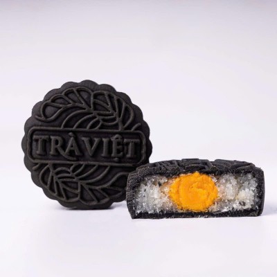 Set quà Trung thu Cá chép chơi trăng -  04 Bánh trung thu và 01 hộp Trà Việt